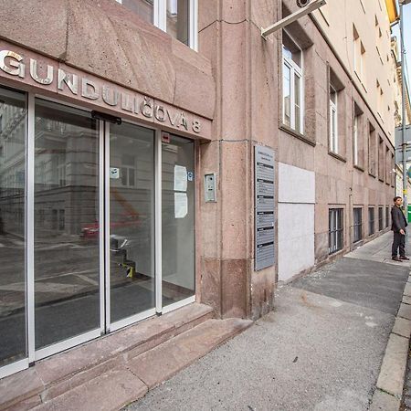 Blue President Lejlighed Bratislava Eksteriør billede